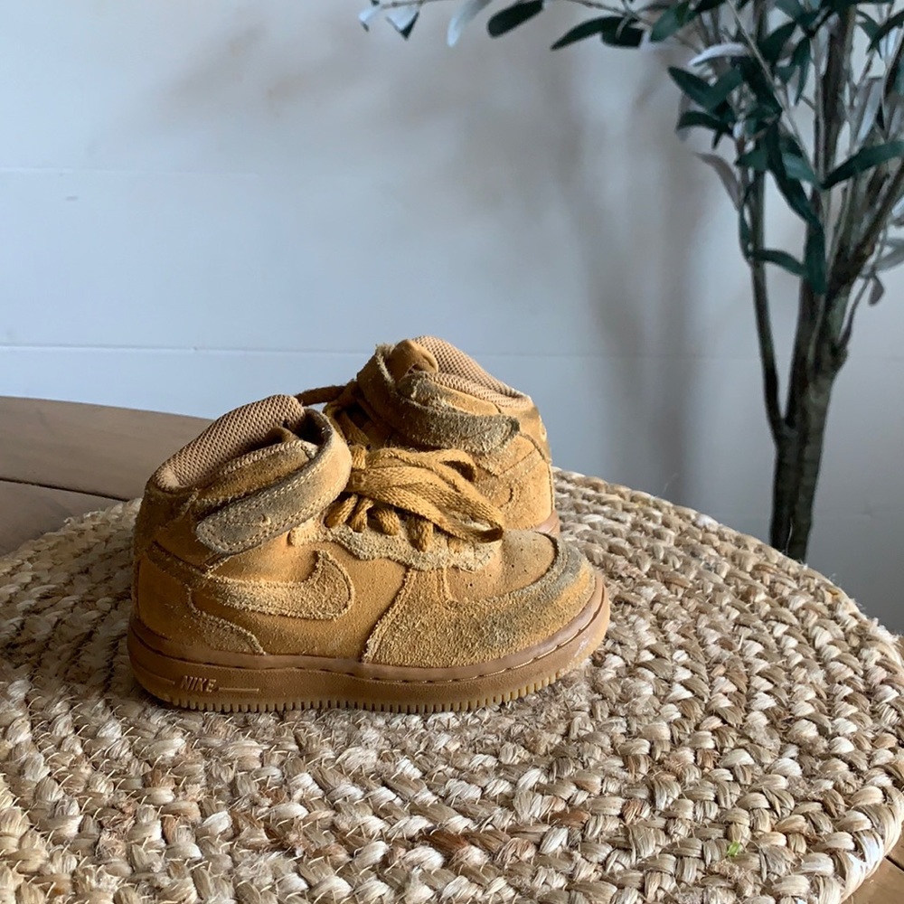 Nike Air Force khaki toddler boy shoes size 9
